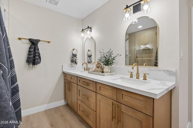 3422 S TERRACE Road, Tempe, AZ 85282