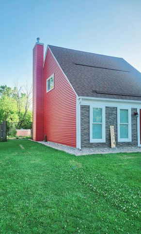 5990 Tyler Place, Merrillville, IN 46410