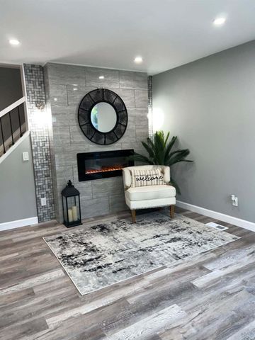 5990 Tyler Place, Merrillville, IN 46410