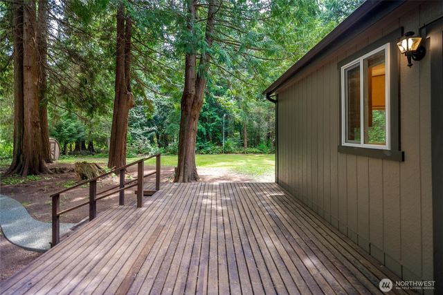 2079 Greenbriar Lane, Camano Island, WA 98282