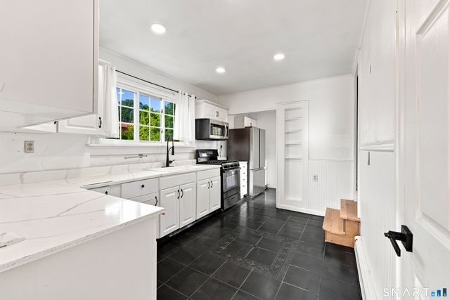 109 Johnson Street, Naugatuck, CT 06770