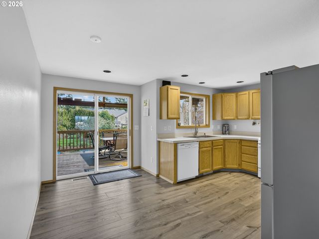 19428 DAYBREAK Ct, Oregon City, OR 97045