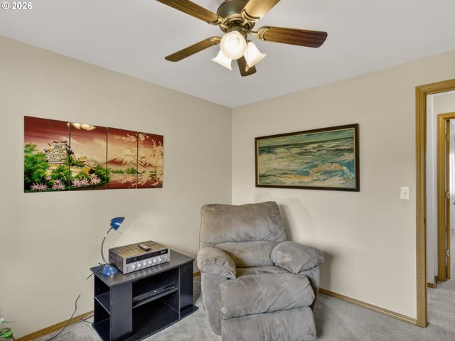 19428 DAYBREAK Ct, Oregon City, OR 97045