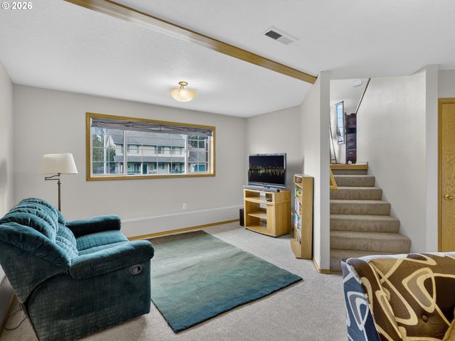 19428 DAYBREAK Ct, Oregon City, OR 97045