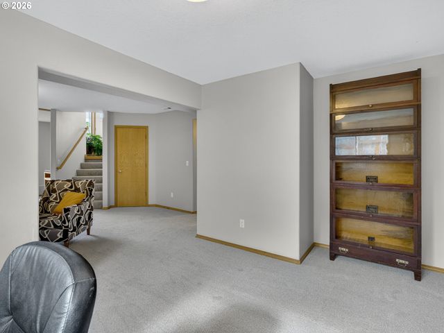 19428 DAYBREAK Ct, Oregon City, OR 97045