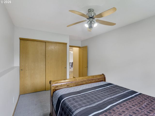 19428 DAYBREAK Ct, Oregon City, OR 97045