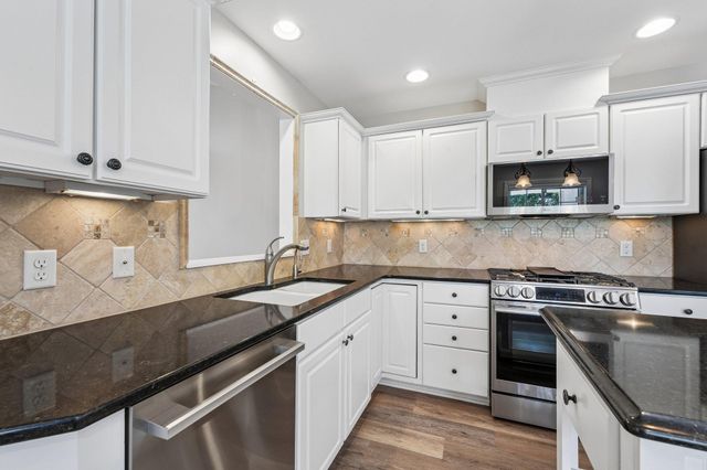 18523 Orchard Trail, Lakeville, MN 55044