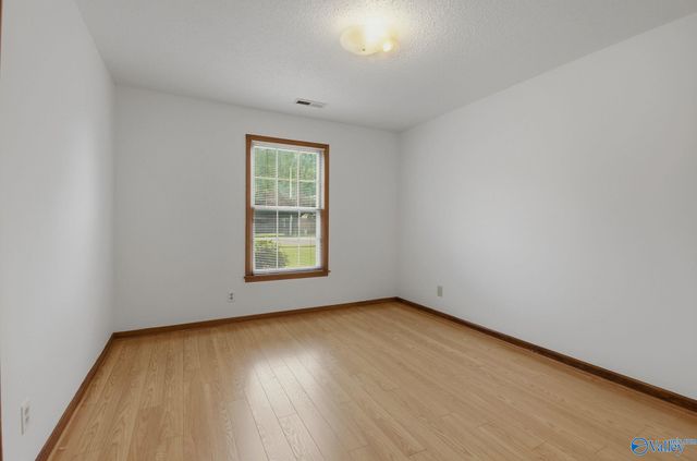 9010 Cannstatt Drive, Huntsville, AL 35802