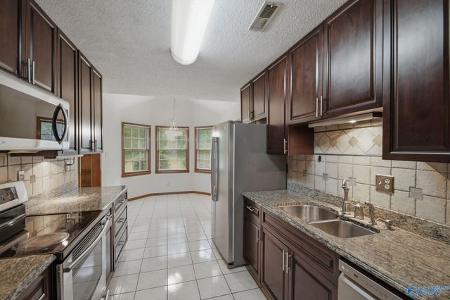 9010 Cannstatt Drive, Huntsville, AL 35802