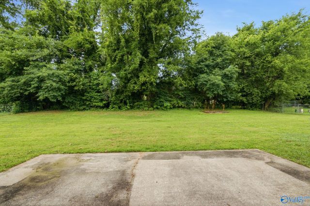 9010 Cannstatt Drive, Huntsville, AL 35802
