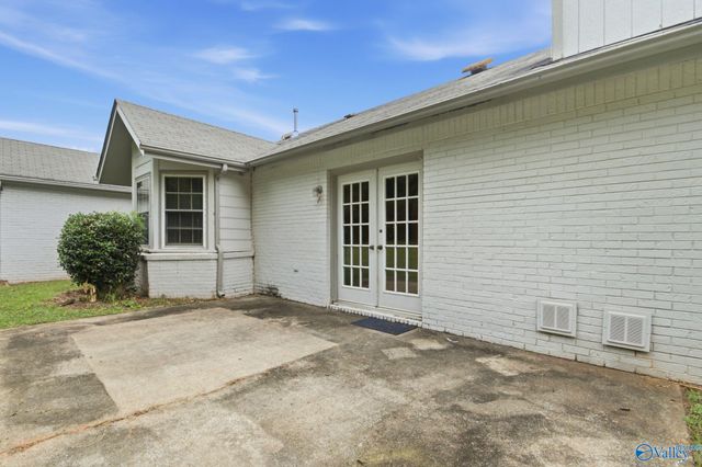 9010 Cannstatt Drive, Huntsville, AL 35802