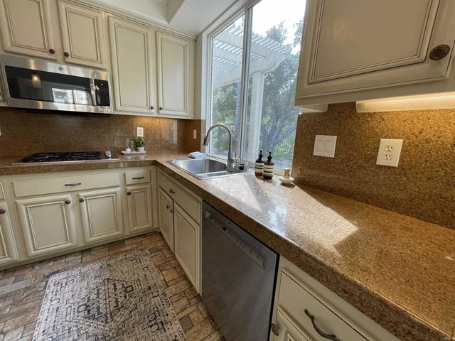 2776 W Canyon Avenue, San Diego, CA 92123