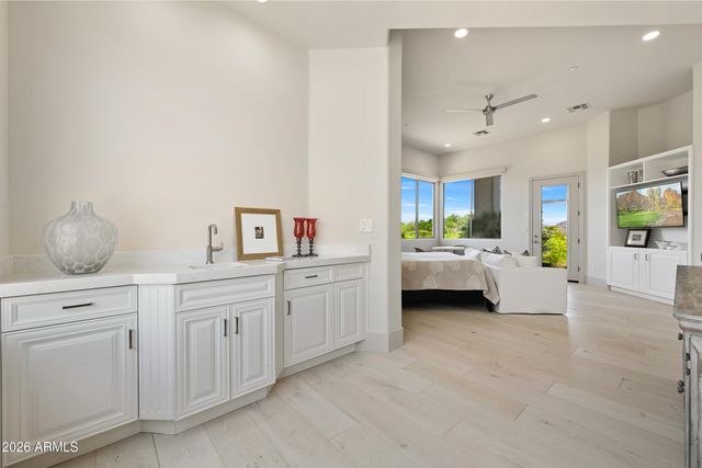 10821 E TROON NORTH Drive, Scottsdale, AZ 85262