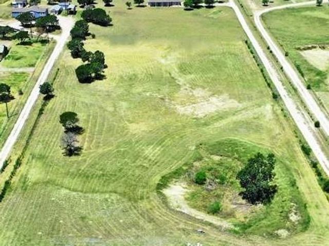 461 Ramms DR, Florence, TX 76527