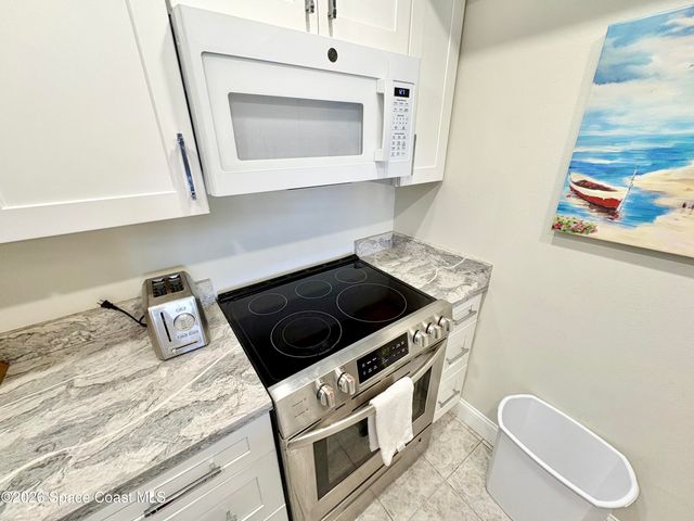 7101 Ridgewood Avenue 203, Cape Canaveral, FL 32920