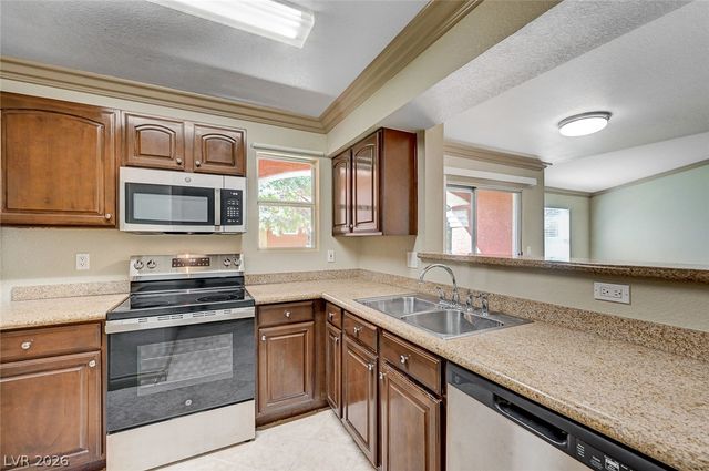 8101 West Flamingo Road 2136, Las Vegas, NV 89147