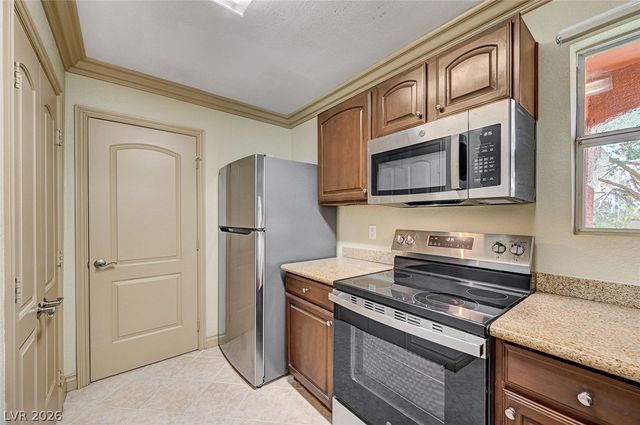 8101 West Flamingo Road 2136, Las Vegas, NV 89147