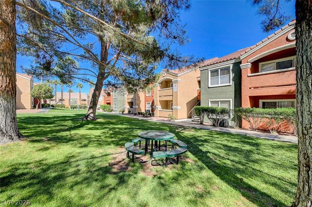 8101 West Flamingo Road 2136, Las Vegas, NV 89147