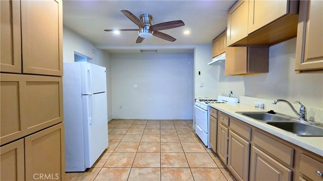 13666 Arrow Boulevard, Fontana, CA 92335