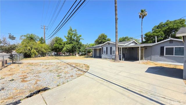 13666 Arrow Boulevard, Fontana, CA 92335