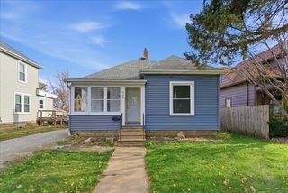 739 W 11th Street, Waterloo, IA 50702