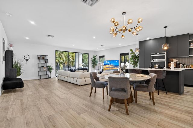 913 NE 15th Street, Fort Lauderdale, FL 33304
