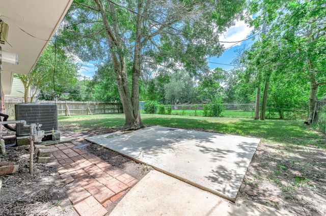 1822 Meadowview Drive, Alvin, TX 77511