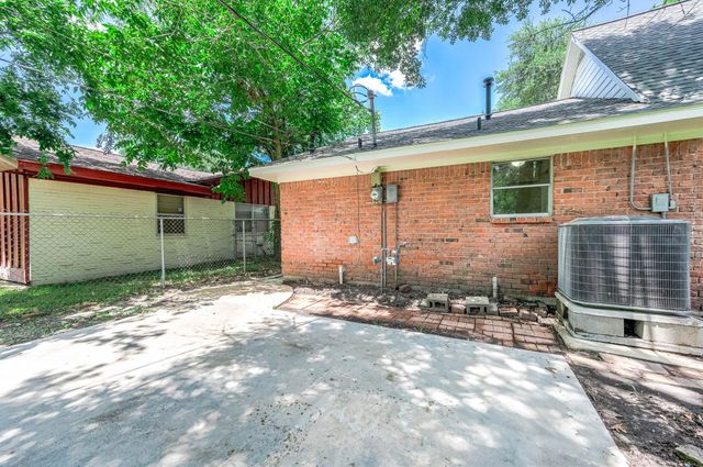 1822 Meadowview Drive, Alvin, TX 77511