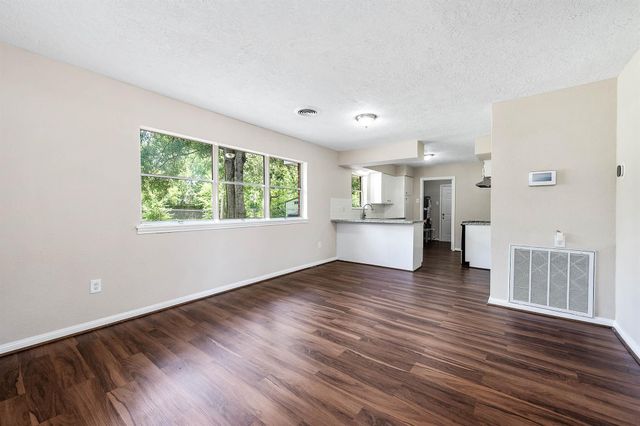 1822 Meadowview Drive, Alvin, TX 77511