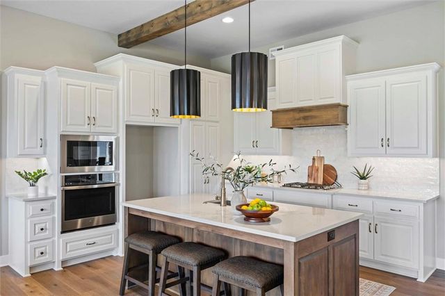 15382 162nd Street, Olathe, KS 66062