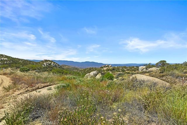 990 Crazy Horse Canyon Road, Aguanga, CA 92536