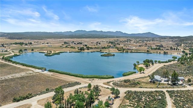 990 Crazy Horse Canyon Road, Aguanga, CA 92536