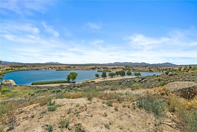 990 Crazy Horse Canyon Road, Aguanga, CA 92536