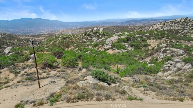 990 Crazy Horse Canyon Road, Aguanga, CA 92536