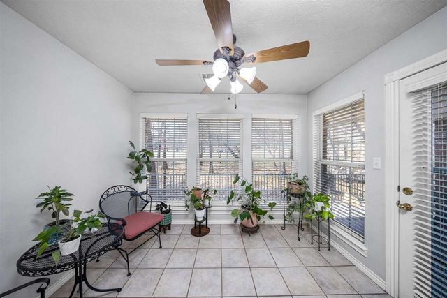 16 NW Winding Creek Rd, Lawton, OK 73505