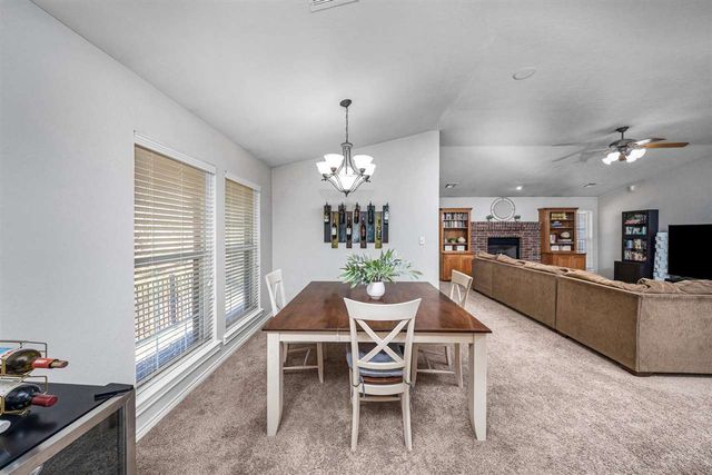 16 NW Winding Creek Rd, Lawton, OK 73505