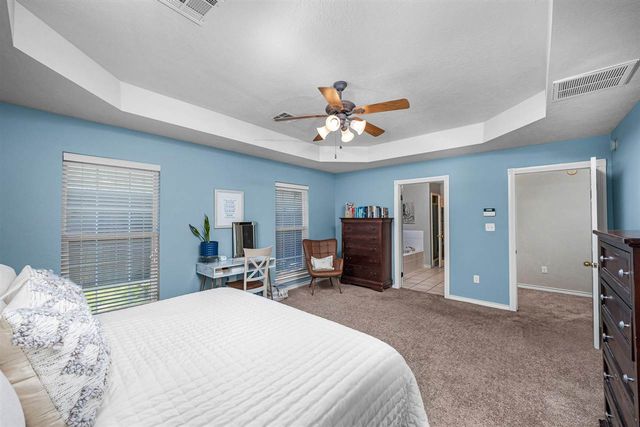 16 NW Winding Creek Rd, Lawton, OK 73505