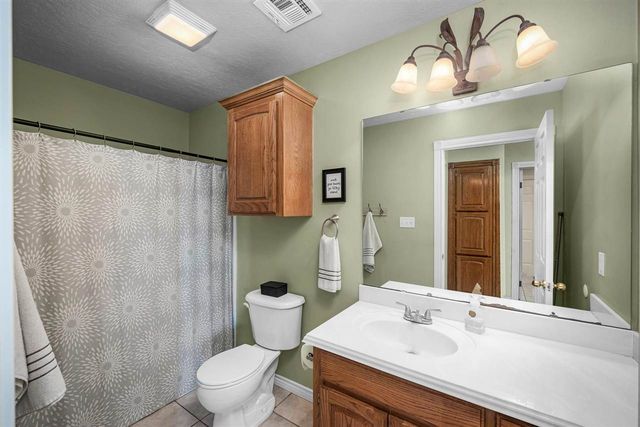 16 NW Winding Creek Rd, Lawton, OK 73505