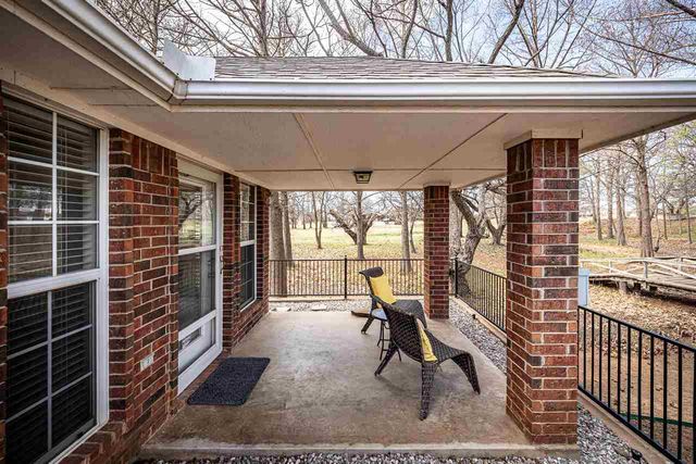 16 NW Winding Creek Rd, Lawton, OK 73505