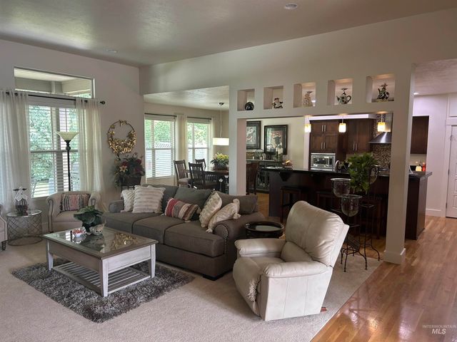 1862 W Pachino St, Meridian, ID 83646