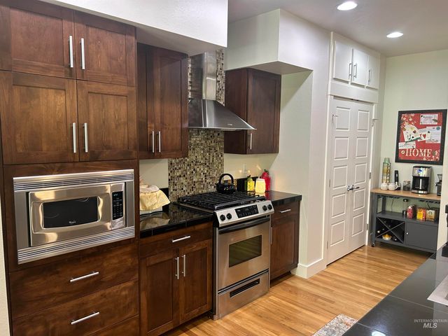 1862 W Pachino St, Meridian, ID 83646
