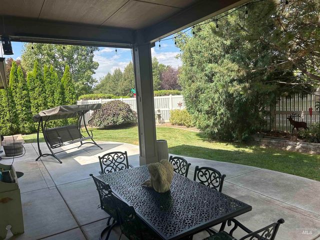 1862 W Pachino St, Meridian, ID 83646