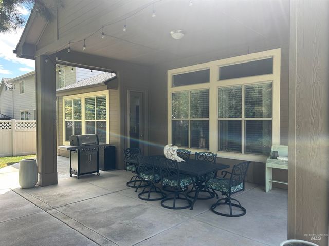 1862 W Pachino St, Meridian, ID 83646
