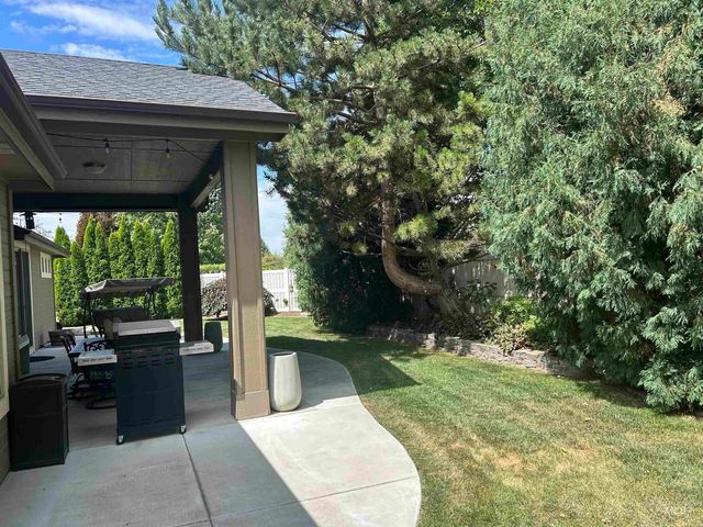 1862 W Pachino St, Meridian, ID 83646