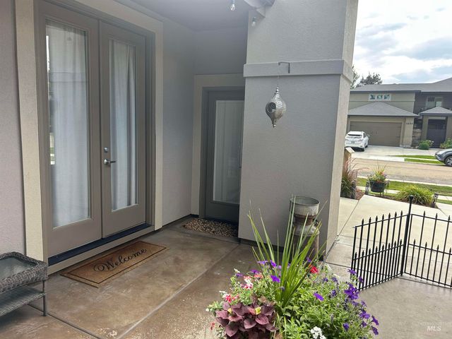 1862 W Pachino St, Meridian, ID 83646