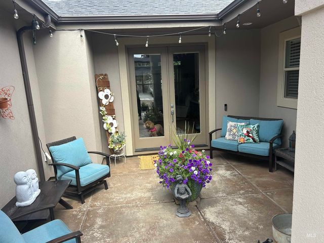 1862 W Pachino St, Meridian, ID 83646