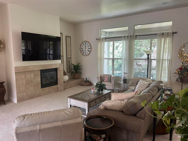 1862 W Pachino St, Meridian, ID 83646