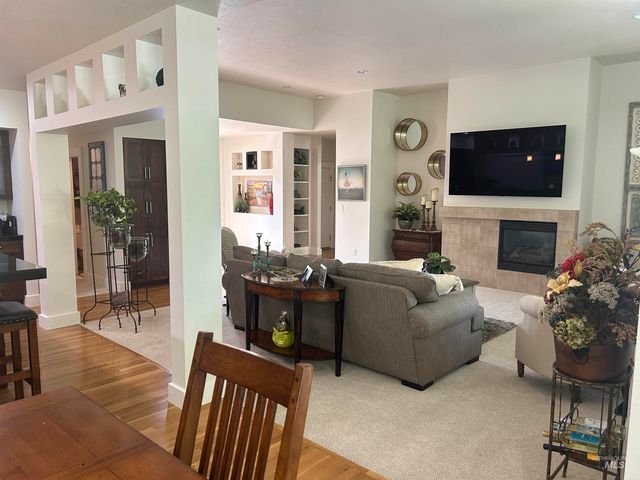 1862 W Pachino St, Meridian, ID 83646