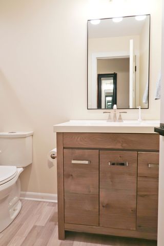 725 W Dempster Street 308, Des Plaines, IL 60016