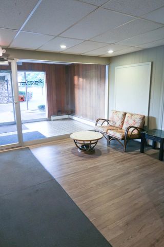 725 W Dempster Street 308, Des Plaines, IL 60016